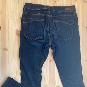 Dark wash Express Jeans